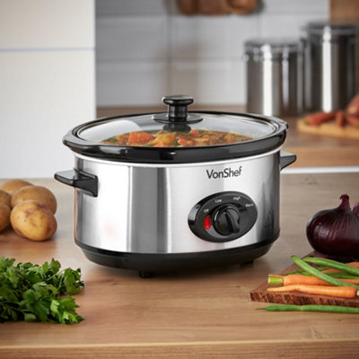https://media.diy.com/is/image/KingfisherDigital/vonshef-slow-cooker-3-5l-removable-oven-to-table-dish-lid-3-heat-settings-keep-warm-function-for-stews-curries-silver~5056115704567_03c_MP?$MOB_PREV$&$width=618&$height=618