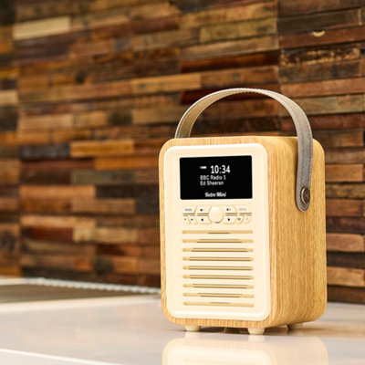 VQ Oak 'Retro Mini' DAB/DAB+ Digital & FM Radio with Bluetooth