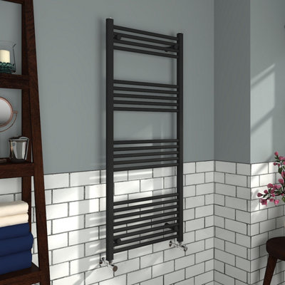 VRUC 1400x600 mm Straight Heated Towel Rail Radiator Black