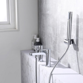 VURTU Datchworth Bath Shower Mixer, 1/4 Turn, Dual Lever Ceramic Disc, High/ Low Water Pressure, 240(H) x 220(W), Chrome, 628544