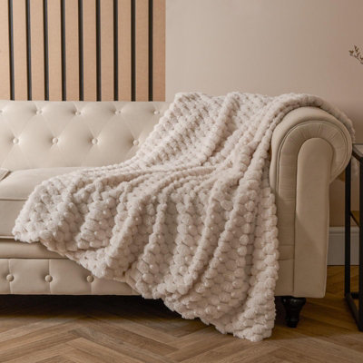 Waffle Throw Over Bed Blanket Faux Fur Soft Warm Fleece, Cream - 125 x 150cm