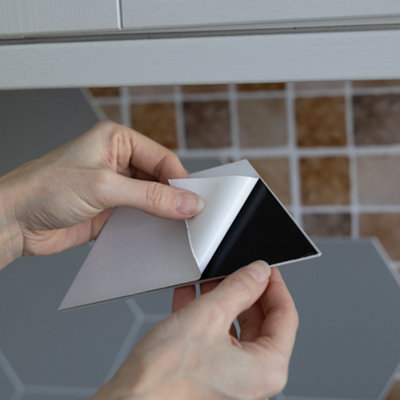 Wallpops Hexagon Grey Premium Self Adhesive Vinyl Wall Tiles 14.98cm(H) 17.19cm(W) 3.3mm(D) pack of 27 (0.70sqm)