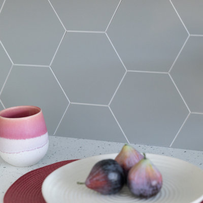Wallpops Hexagon Grey Premium Self Adhesive Vinyl Wall Tiles 14.98cm(H) 17.19cm(W) 3.3mm(D) pack of 27 (0.70sqm)