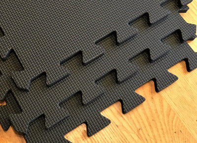 Warm Floor Interlocking Floor tiles with straight edging strips - Black - Workshops, Cabins, Sheds - 6 x 10ft