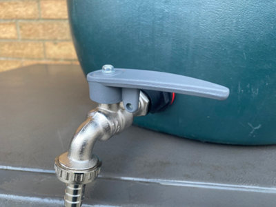 water butt/rain barrel/water tank outlet tap + adaptor (requires 21mm ...