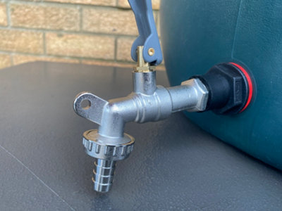water butt/rain barrel/water tank outlet tap with adaptor (REQUIRES ...