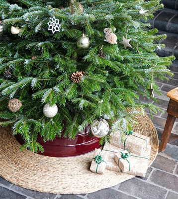 Water Hyacinth Christmas Tree Mat 120Cm | DIY at B&Q