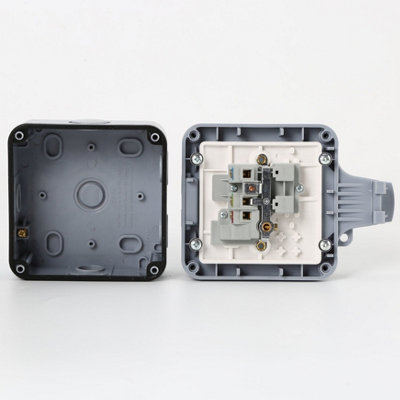 Waterproof 13A Single BS Socket with switch
