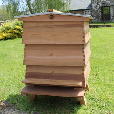 Wbc Beehive Gabled Roof In High Quality Cedar 