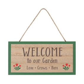 Welcome To Our Garden " Love Grows Here" Hanging Sign. H10 x W20 cm