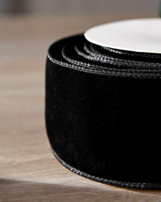 WeRChristmas Black Double-Sided Wired Velvet Ribbon 9 m L and 6 cm W