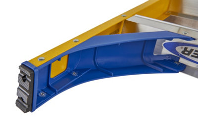 Werner Fibreglass Swingback Stepladder 8 Tread