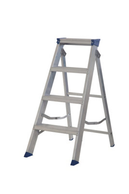 Werner Swingback Stepladder 4 Tread MasterTrade™