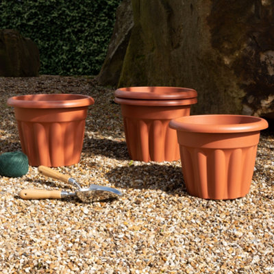 Wham 4x Vista Terracotta Plastic Planter, Round Garden Plant Pot, Small Floor Pot (33cm, 12L, Pack of 4)