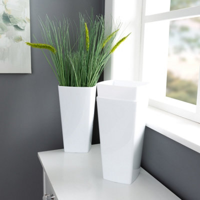 Wham Studio Set of 3 16cm Tall Square Plastic Planter Plant Pot, Office or Home Office, Computer Desk (Ice White) Made in the UK