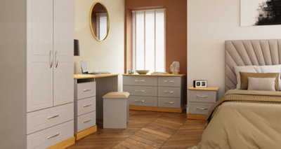 Oak deals dresser units