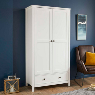 Single on sale bedroom wardrobe