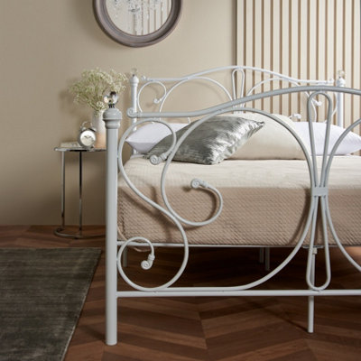 White iron bed deals king