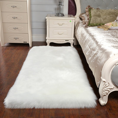 White Rectangle Soft Shaggy Rug Kids Rooms Decor Floor Rugs 120cm (L) x ...