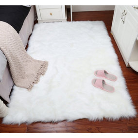 White Rectangle Soft Shaggy Rug Kids Rooms Decor Floor Rugs 180cm L x 100 cm W