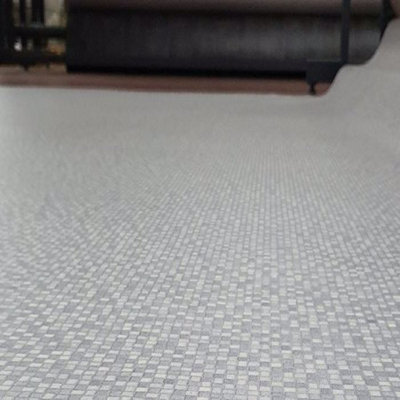 White Silver Stone Effect Slip Resistant Vinyl Flooring for Kitchen, Dining Room & Living Room 2m X 2m (4m²)