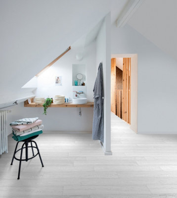White Wood Effect Vinyl Flooring 3m x 2m (6m2)