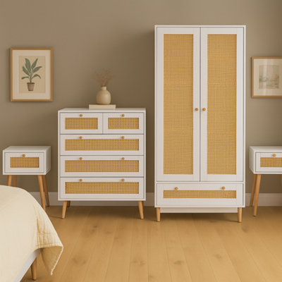 White Wooden 3 Piece Furniture Set Wardrobe Chest of Drawers Bedsides ...