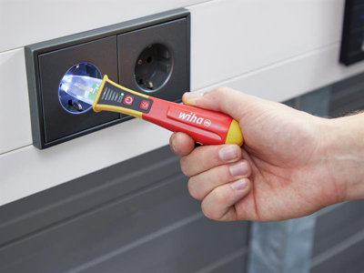 Wiha 43797 Non-contact Voltage Detector 12-1000V AC WHA43797