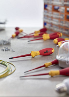 Wiha Phillips Slotted Pozidrive 6pc Screwdriver Set 1000v VDE Electrician 38362 - 4