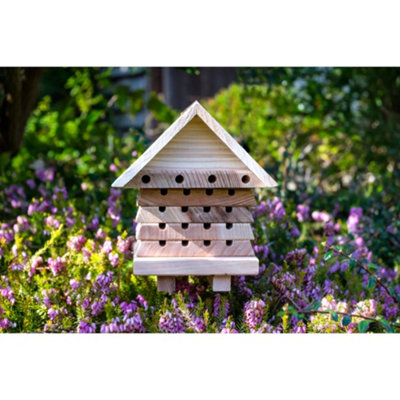 Wildlife World Interactive Solitary Bee Hive Flip Top Bee House