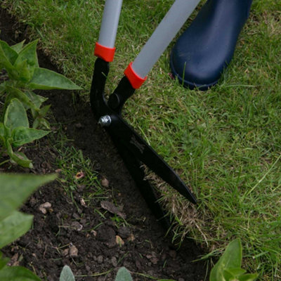 Wilkinson Sword 1111138W Long Handled Steel Gardening Edge Lawn Shears