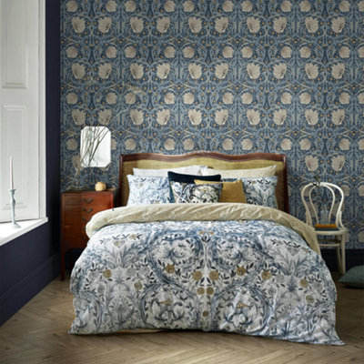 William Morris at Home Blue Pimpernel Floral Wallpaper