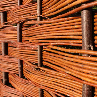 Willow Bunch Weave Hurdle Fence Panel 6ft x 3ft - 6