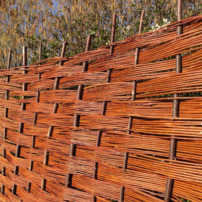 Willow Bunch Weave Hurdle Fence Panel 6ft x 3ft - 4