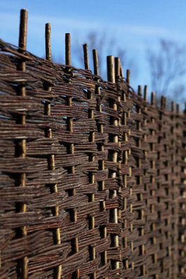 Willow Hurdle Fence Panel Bunch Weave Coppiced Handwoven 6ft x 3ft - 3
