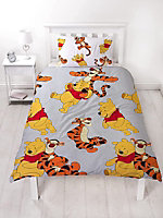 Winnie the Pooh Friends Single Duvet Cover and Pillowcase Set
