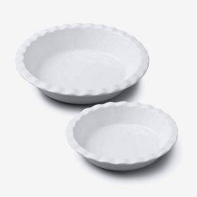 WM Bartleet & Sons Porcelain Round Pie Dish with Crinkle Crust Rim, Set of 2