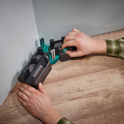 Wolfcraft Bevel and Mitre box 2-in-1 product for Precise Baseboards, 70mm