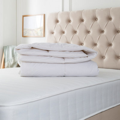 Wonderful Wool Mediumweight Duvet - Ideal for All-Year Comfort & 2 Wool Pillows