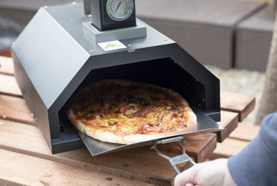 Wood Fired Pizza Oven Includes Pizza Stone