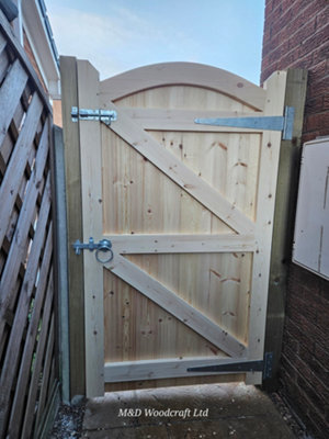 Wooden Arched Top Garden Gate 0.9m x 1.8m Right Hand Hang, Engineered ...