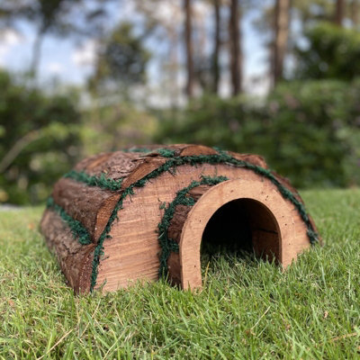 Wooden Barkwood Hedgehog House With Ceramic Food & Water Dish Set & Nesting Straw