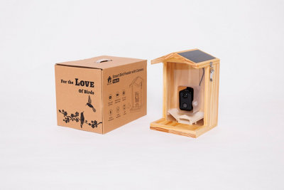 Wooden Bird Feeder with AI Bird Detection Camera