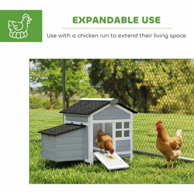 Wooden Chicken Coop w/ Pullout Tray & Nest Box