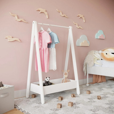 Wooden Hanging Dress Up Clothes Rail Rack