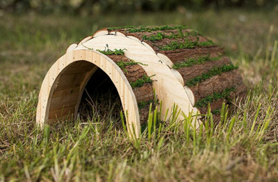 Wooden Hedgehog house Garden Shelter - 4