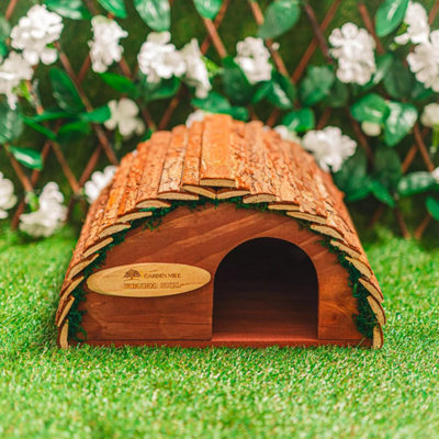 Wooden Hedgehog House Hibernation Shelter Predator Proof Garden Wildlife - 3