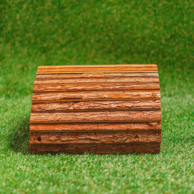 Wooden Hedgehog House Hibernation Shelter Predator Proof Garden Wildlife - 6