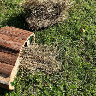 Wooden Hedgehog House Hogitat With Bark Roof & Nesting Straw - 3