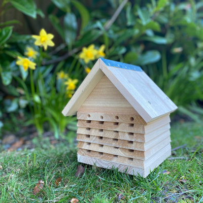 Wooden Solitary Bee Hive Hotel Habitat - 3